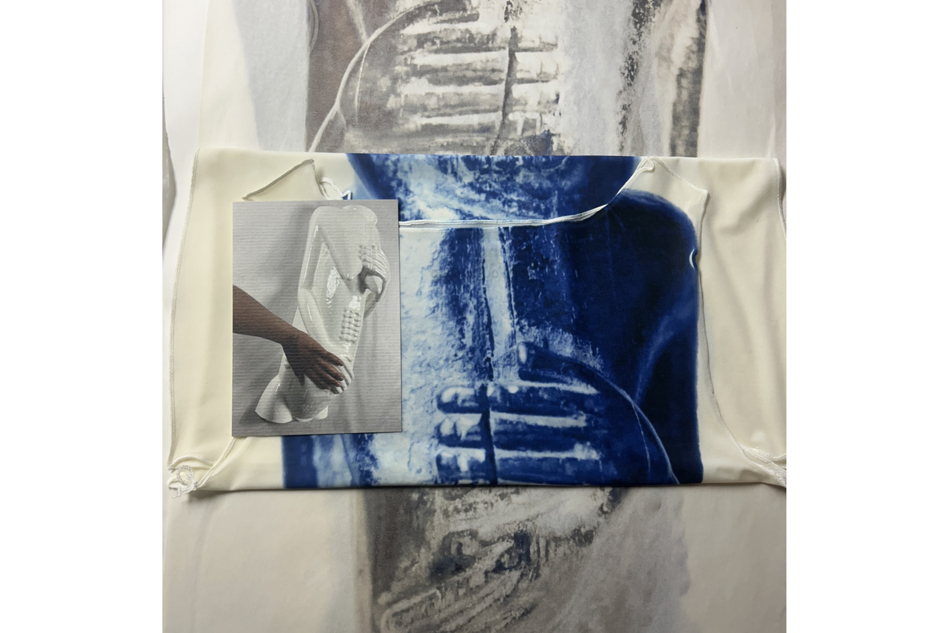 Print op textiel van Bodil Ouédraogo 