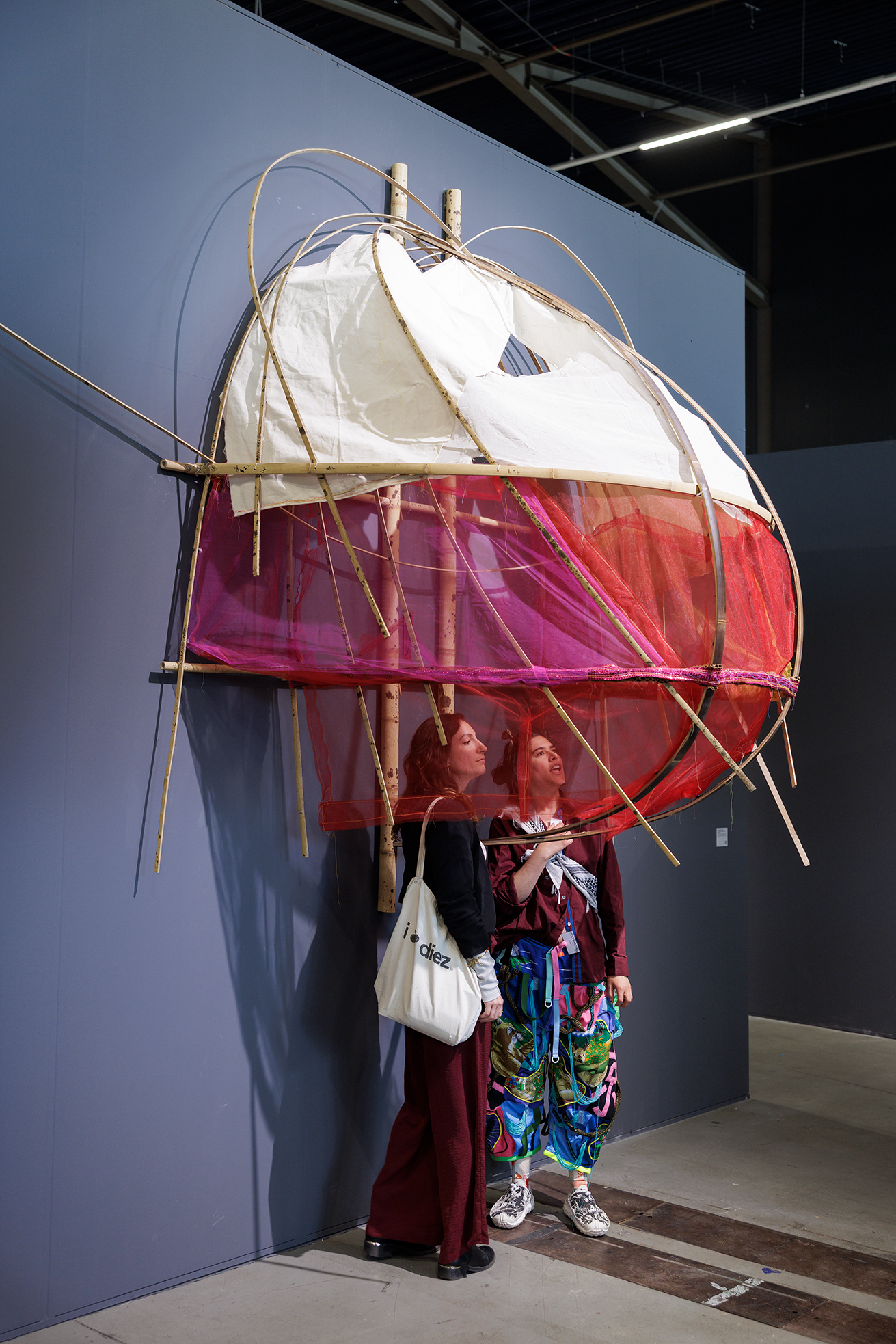 Karina Puuffin, Drying Canvases, 2025. Foto door Aad Hoogendoorn. 
