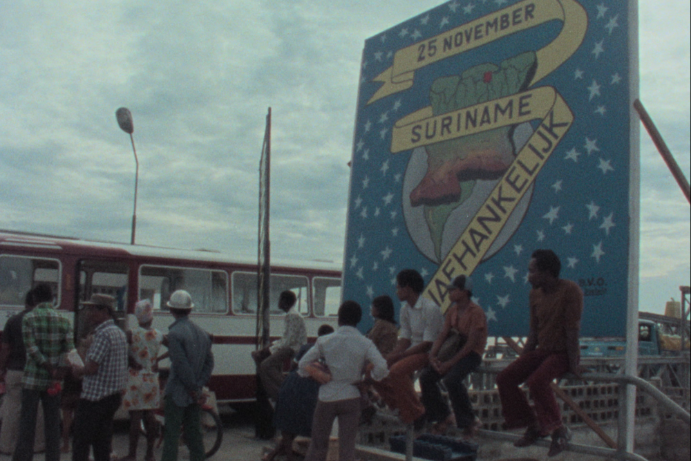 Beeld afkomstig uit de recent gedigitaliseerde film 'Sranan Fri'. Bron: Beeld & Geluid
