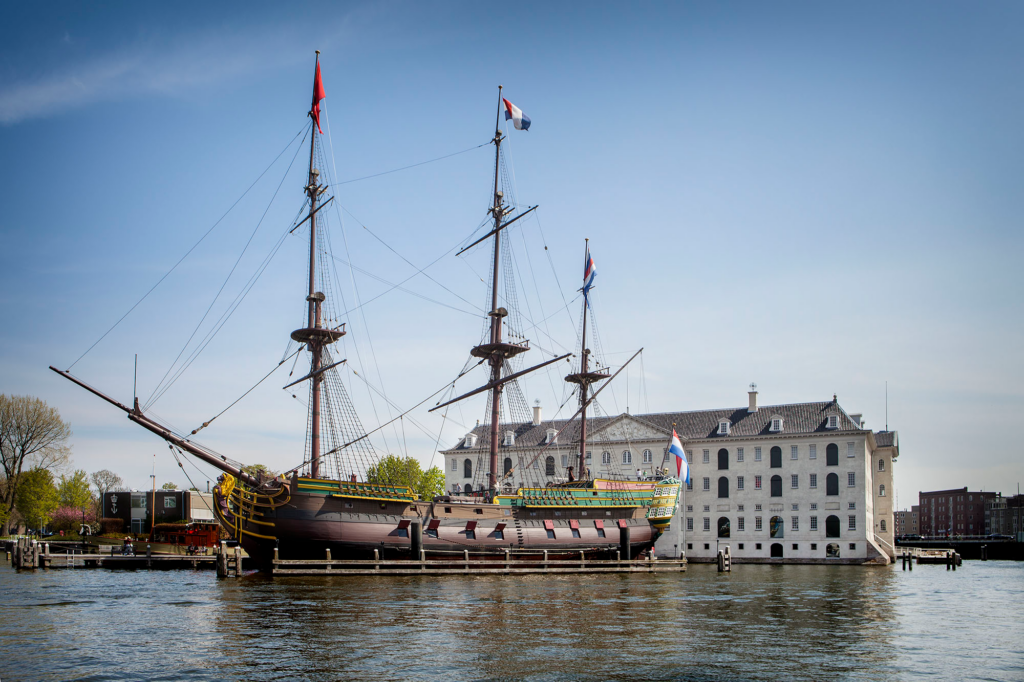 Replica van het VOC-schip de Amsterdam. Foto: Eddo Hartmann
