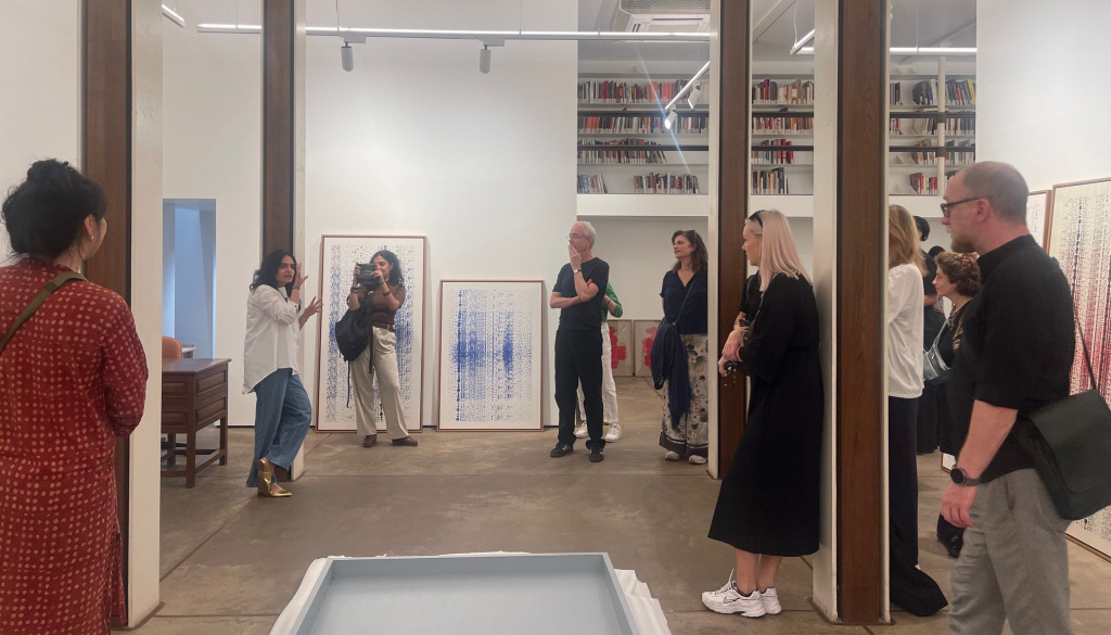 Bezoek aan galerij TARQ in Mumbai.