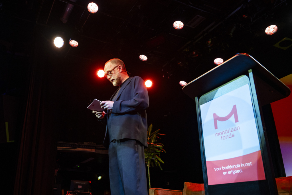 Eelco van der Lingen tijdens de nieuwjaarsborrel in de Melkweg Amsterdam. Foto: Petra Katanic